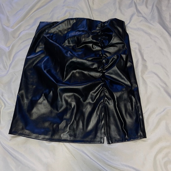 Scrunched Leather Skirt - Picture 1 of 3